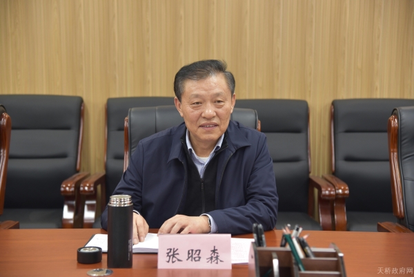 区人大常委会主任张昭森到官扎营街道调研工作