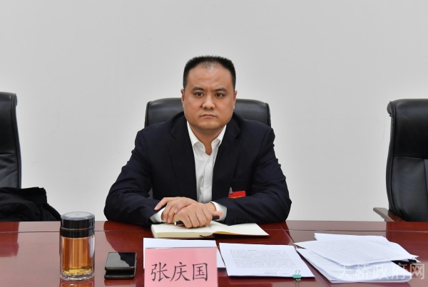 张庆国参加中共天桥区第十三次代表大会第二代表团讨论
