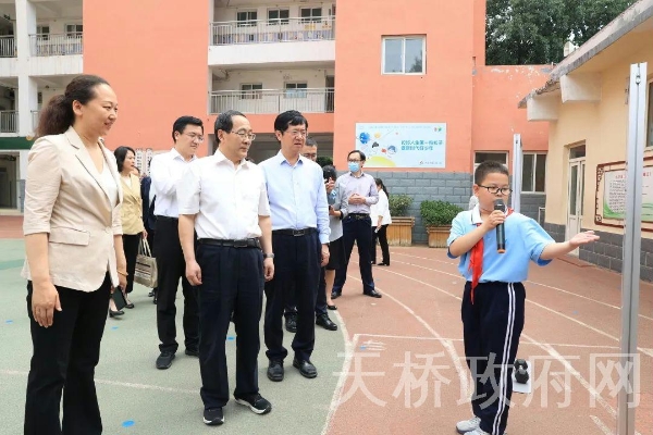中国红十字会党组成员、副会长尹德明一行来济调研基层组织建设工作