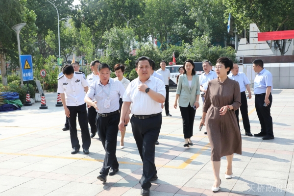 孙战宇调研高考考点准备工作